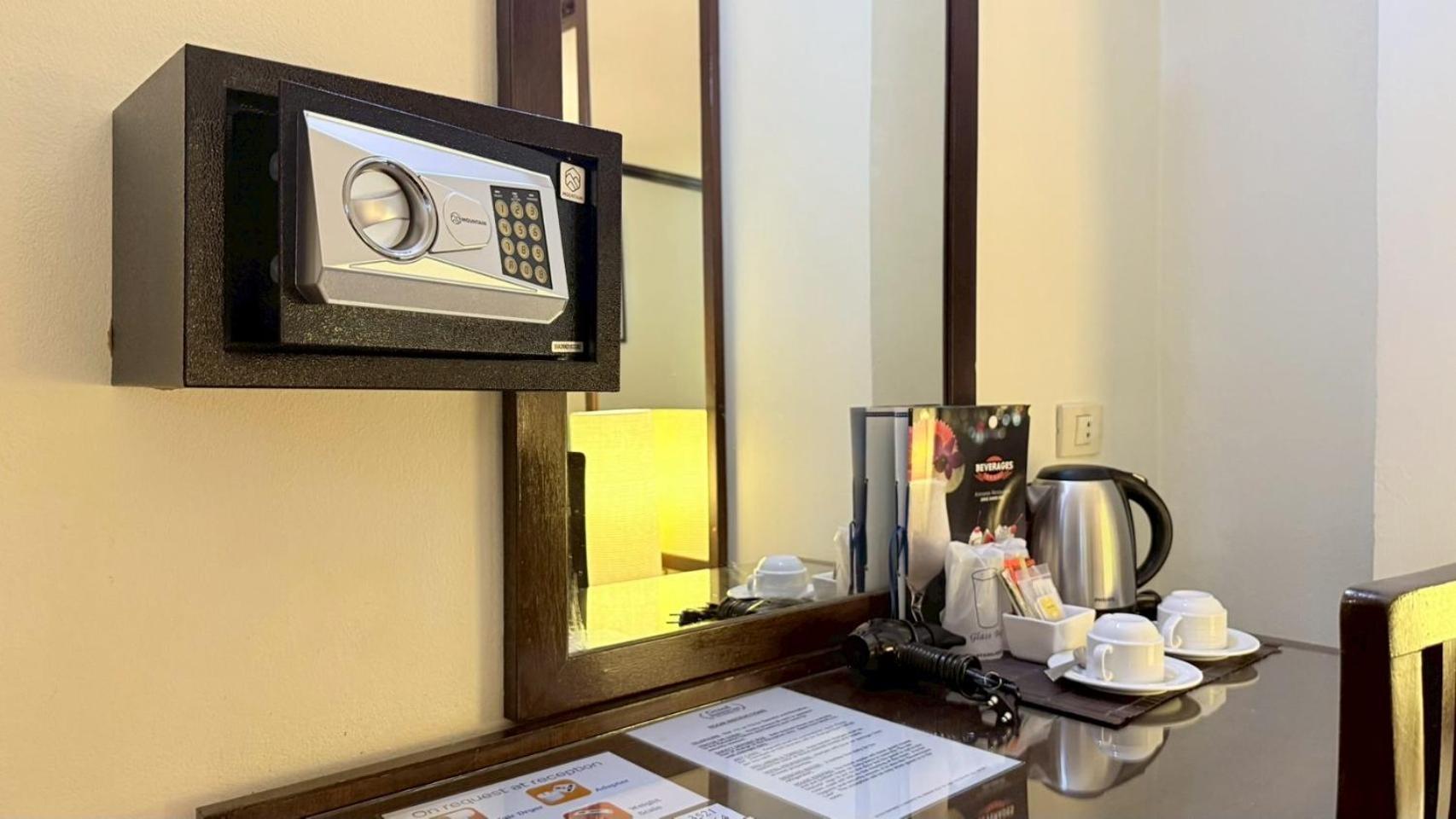 Grand Business Inn Bangkok Esterno foto
