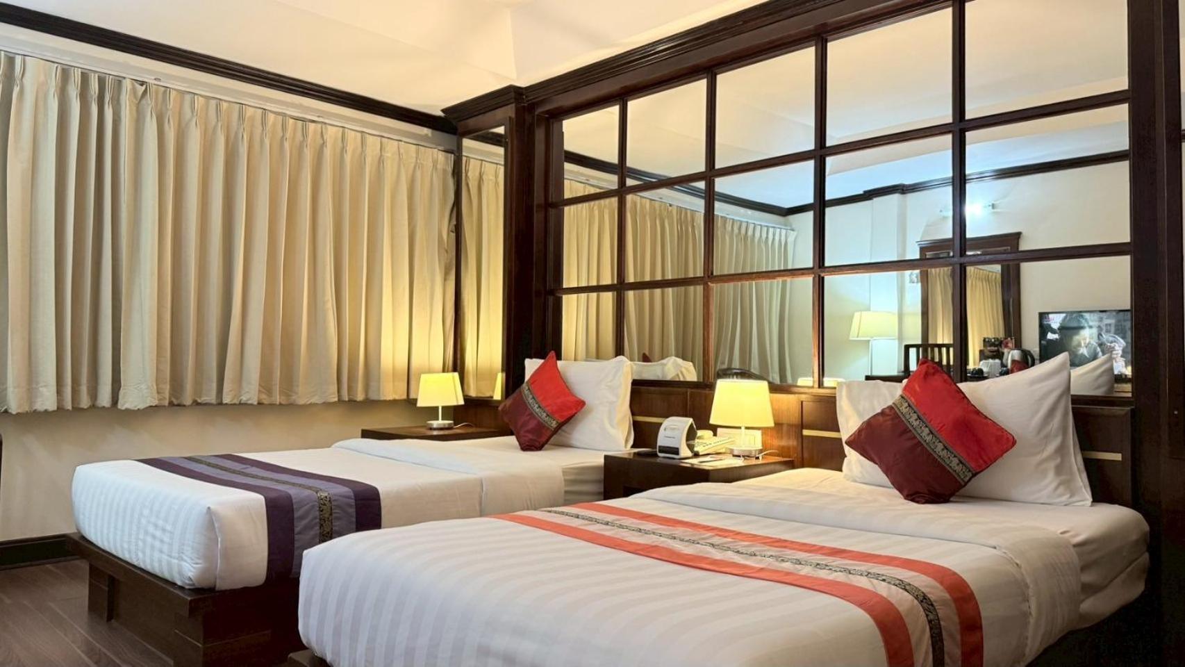 Grand Business Inn Bangkok Esterno foto