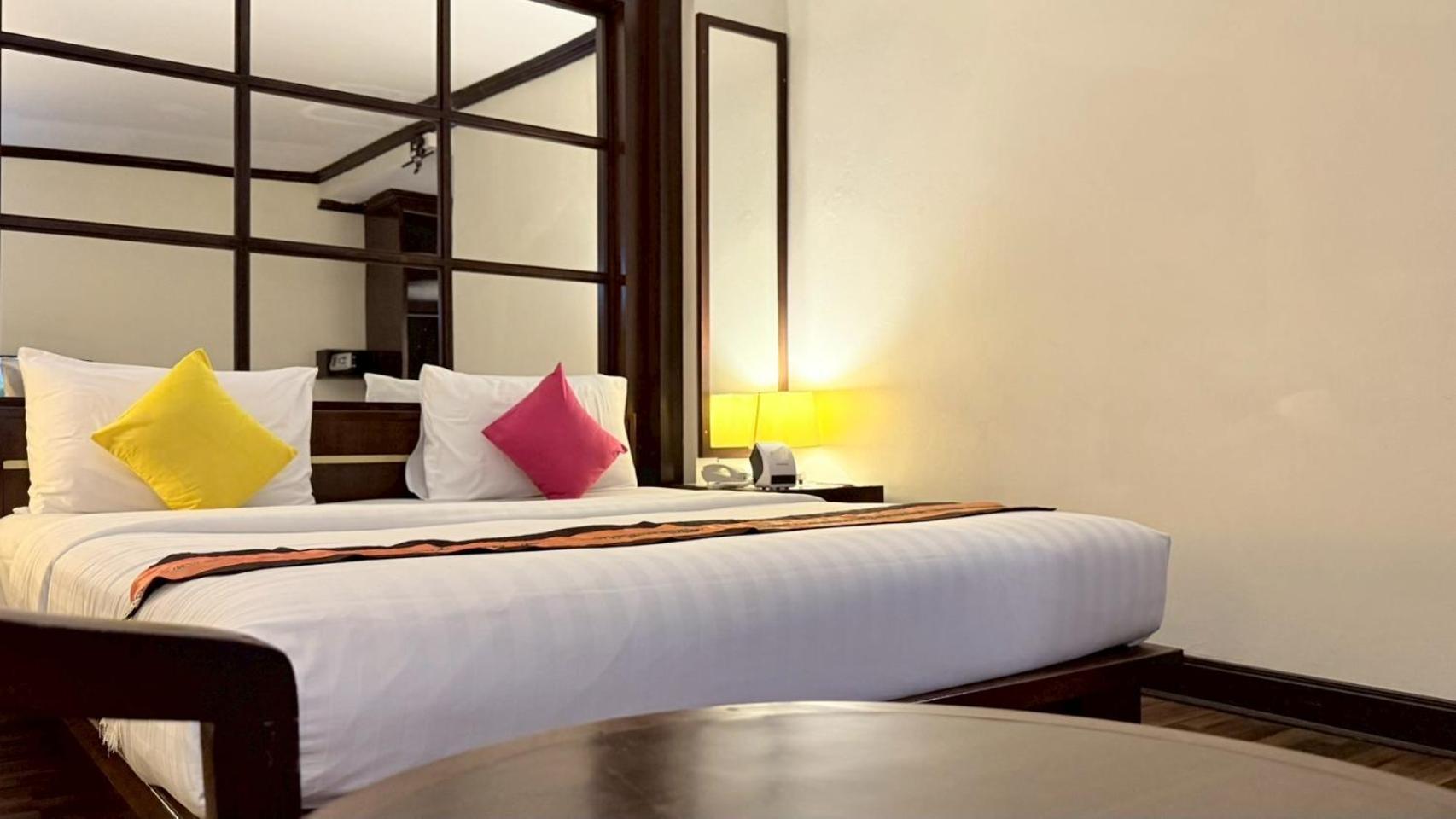 Grand Business Inn Bangkok Esterno foto
