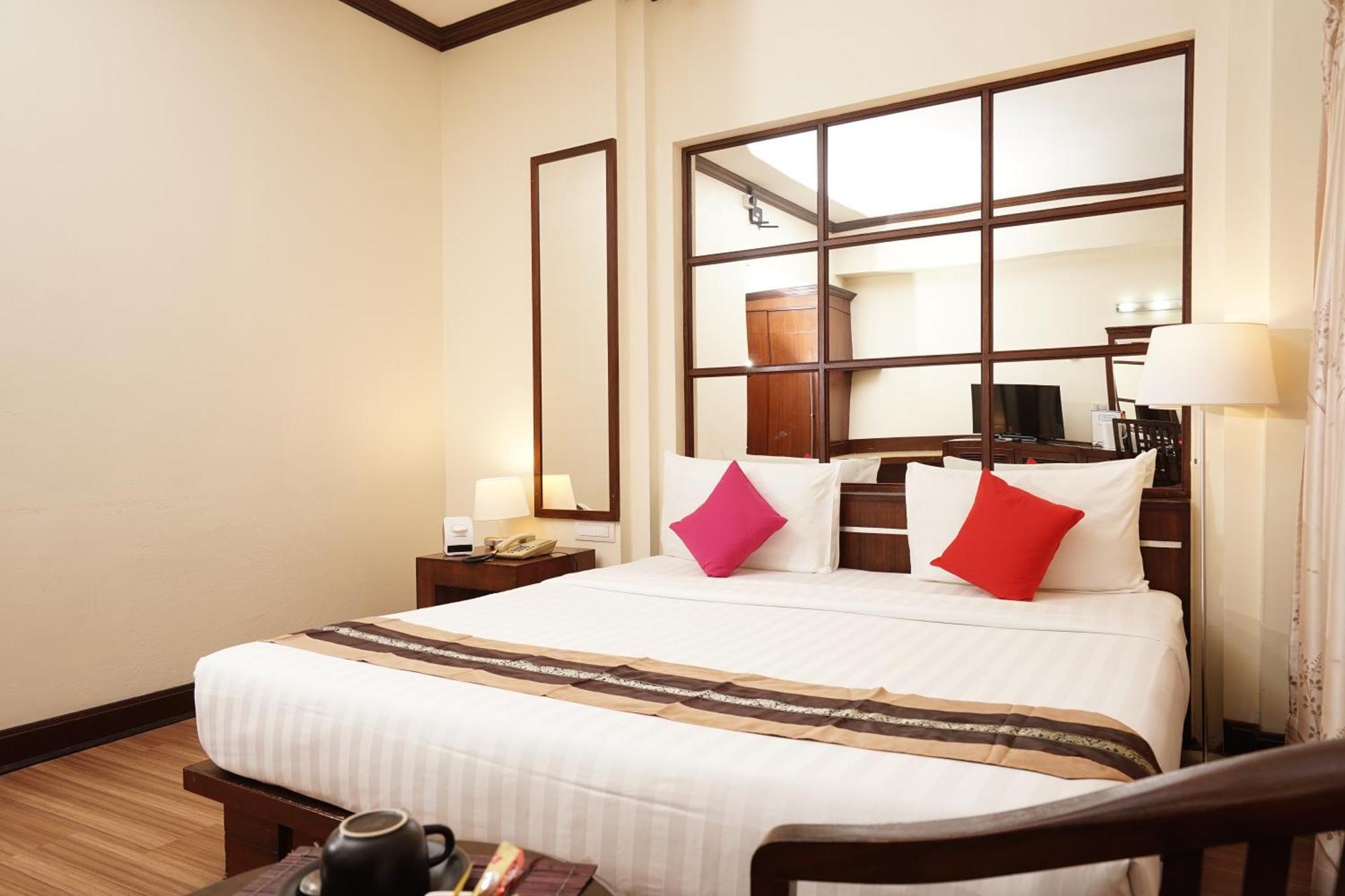 Grand Business Inn Bangkok Esterno foto