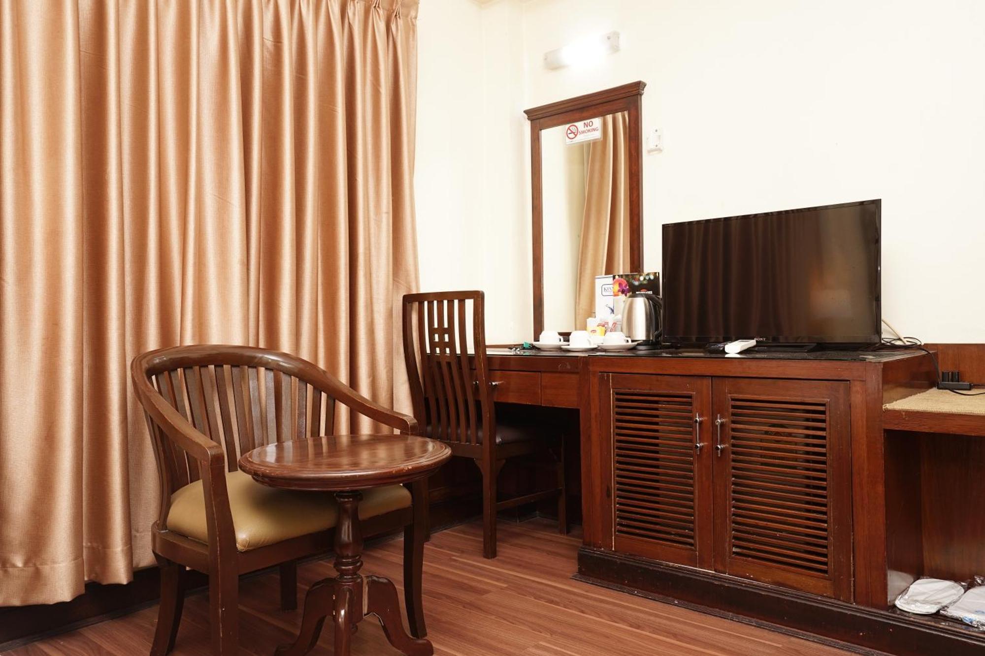 Grand Business Inn Bangkok Esterno foto