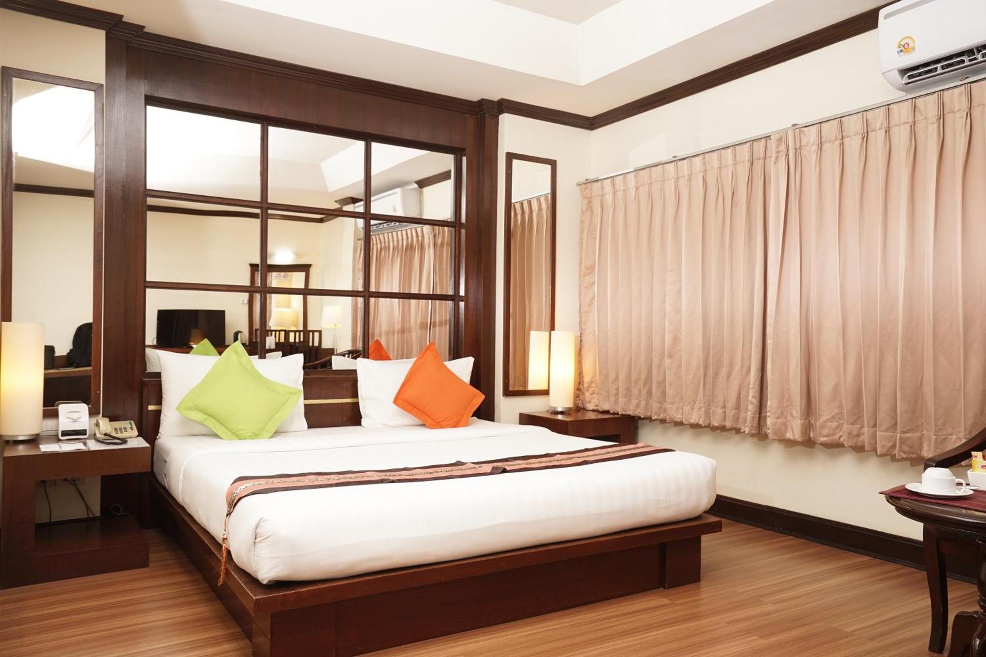 Grand Business Inn Bangkok Esterno foto