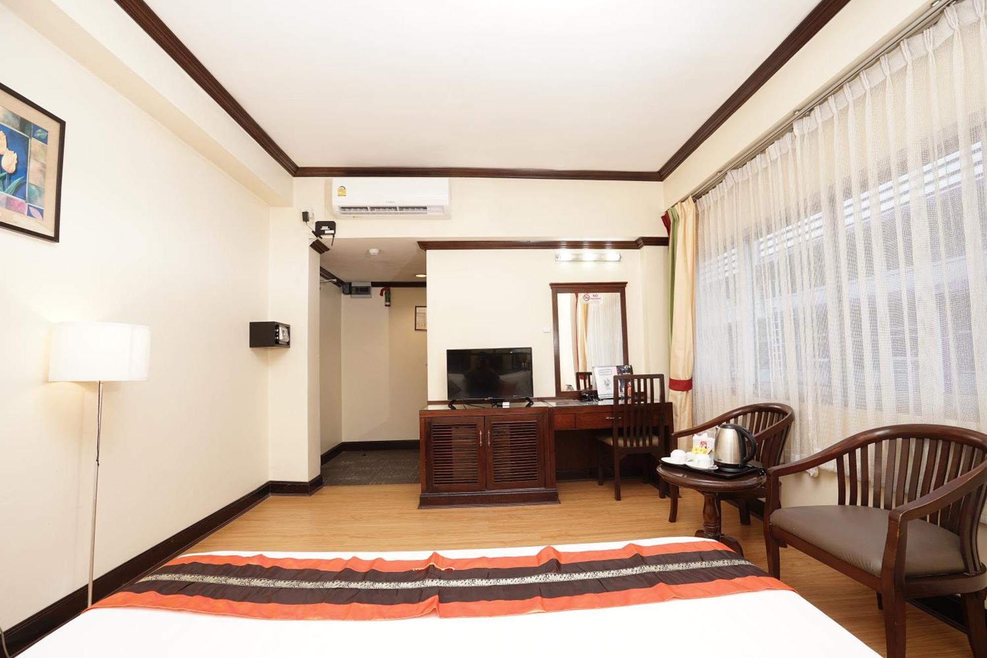 Grand Business Inn Bangkok Esterno foto