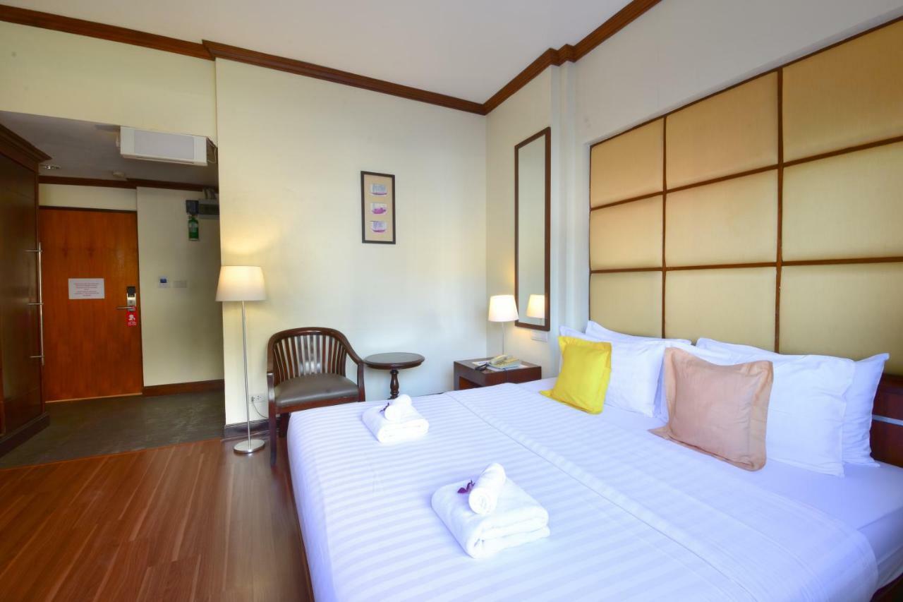 Grand Business Inn Bangkok Esterno foto